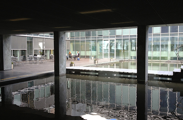Martin Professional Office Courtyard Pool Lighting Designers Visit Nulty