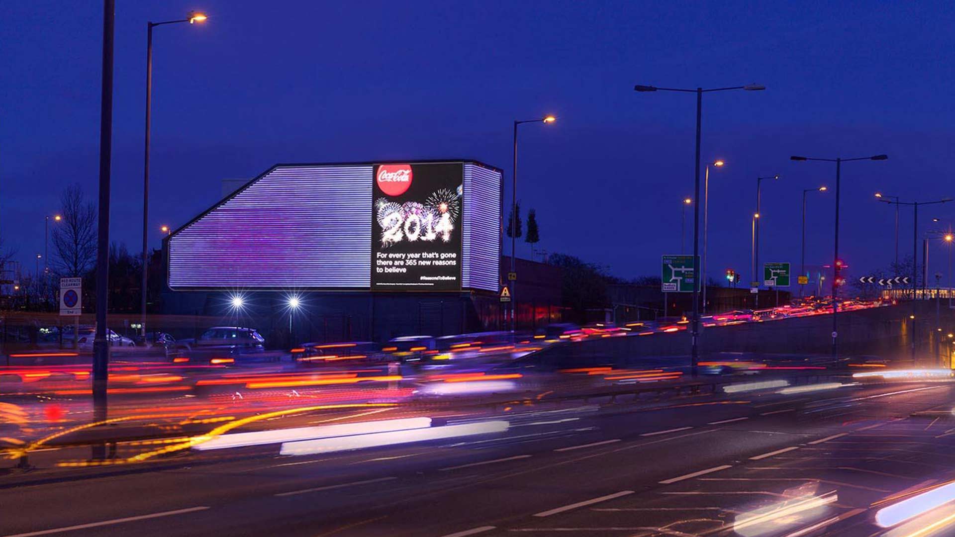 Building Exterior Road Digital Advertising Lighting Solution Nulty