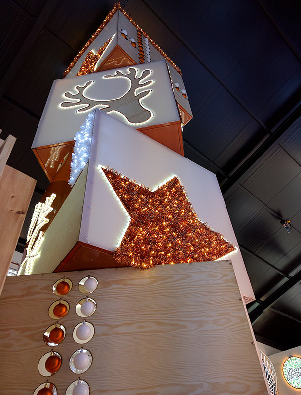 ILMEX Factory Box Presents Christmas Festive Lighting Nulty