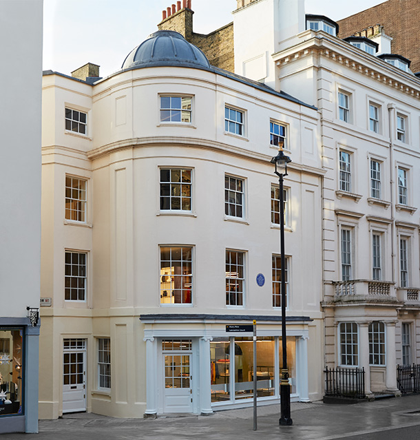 Browns Brook Street Flagship Boutique Exterior London