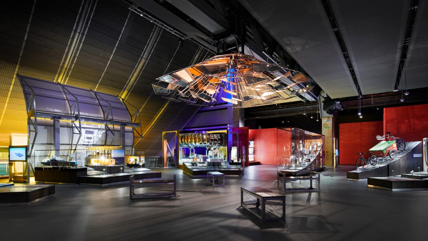 science-museum-energy-revolution-exhibition-lighting-design